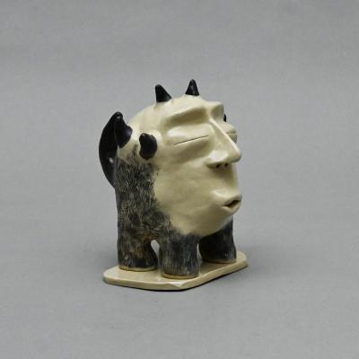 7. Creature Vii 5x6.6x7in White Stoneware 